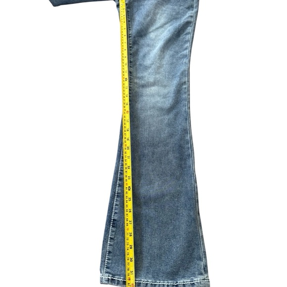 Rue 21 Flare Leg Bootcut  Jeans Size 10 EUC - Picture 2 of 7